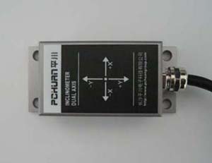 平川电子PCT倾角传感器在打桩机的桅杆垂直度测量和控制的应用