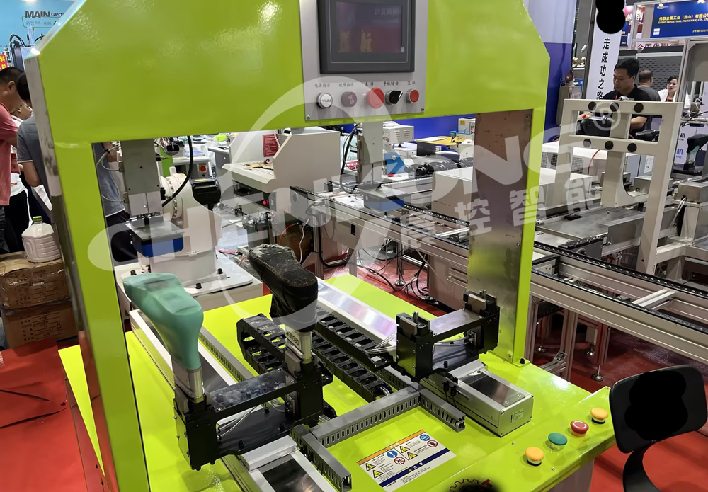 自动化升级制鞋厂全流程识别: RFID读写器助力提升生产效率